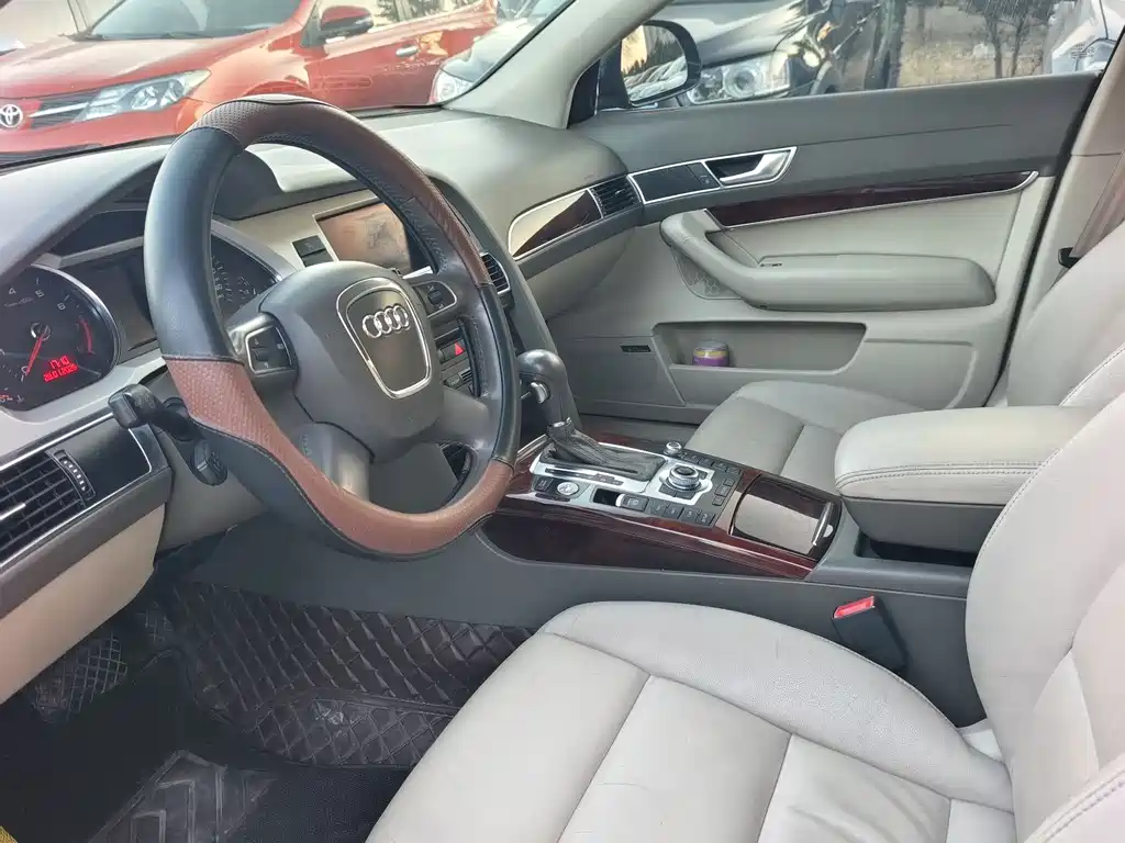 Audi A6L 2011