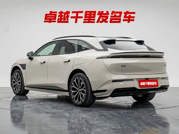 Zeekr 007GT 2025