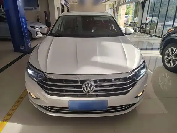 Volkswagen Sagitar 2020