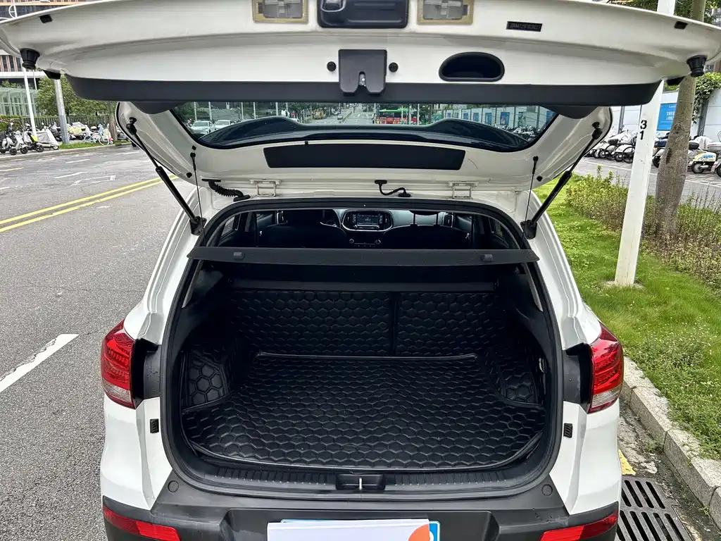 Kia KX3 2016 — фото 16