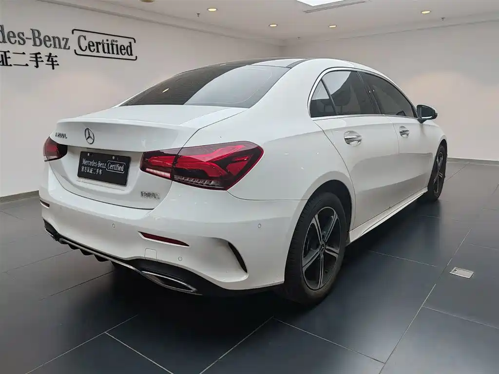Mercedes-Benz A-Class 2023 — фото 6