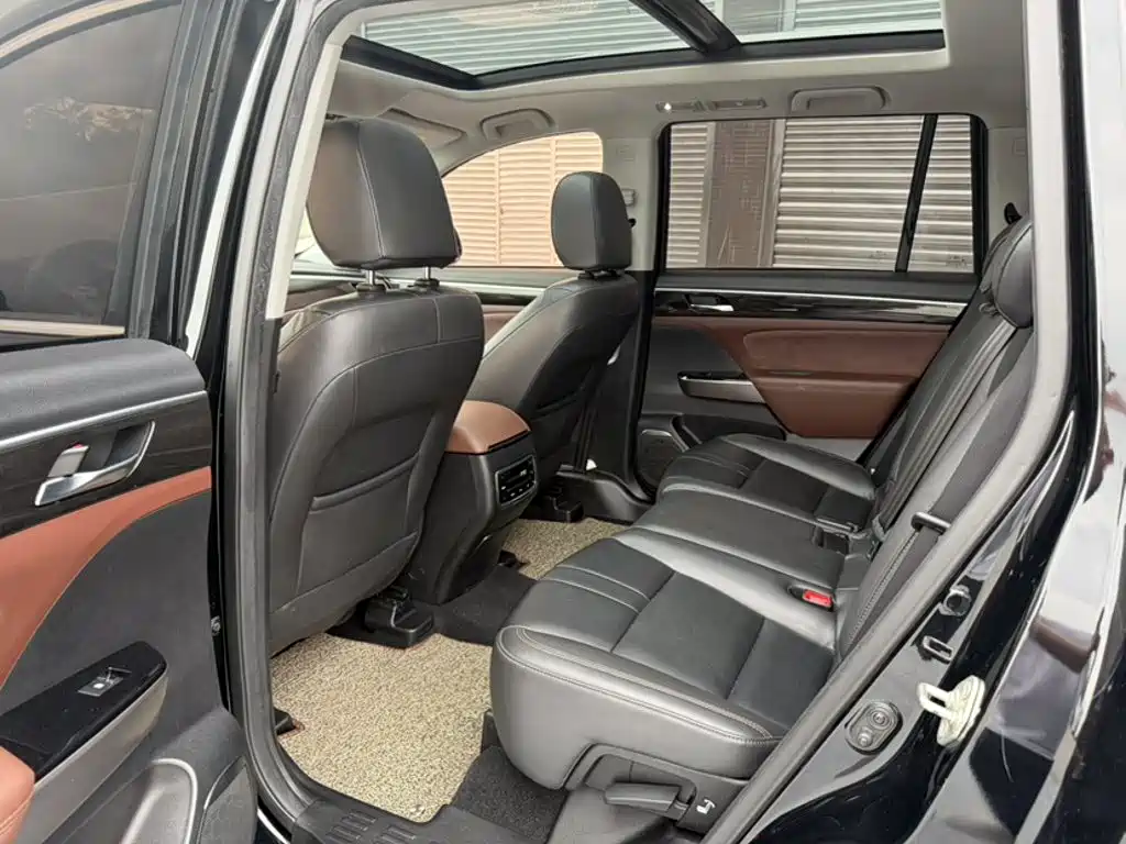 GAC Motor Trumpchi GS8 2019 — фото 15