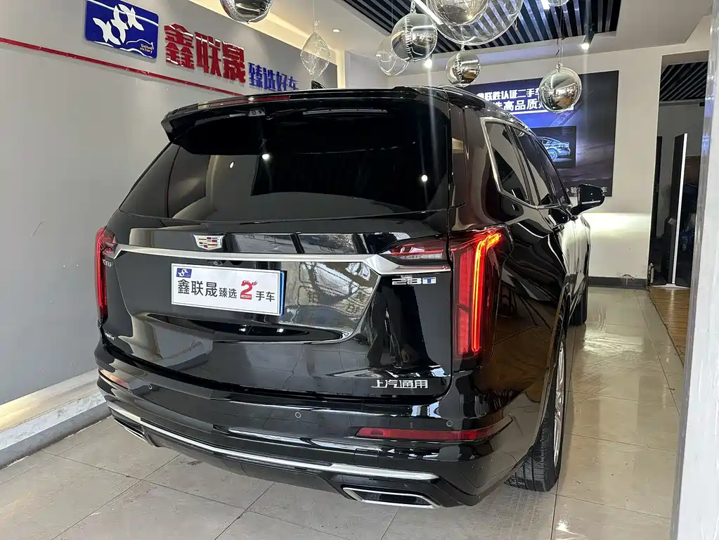 Cadillac XT6 2023 — фото 6