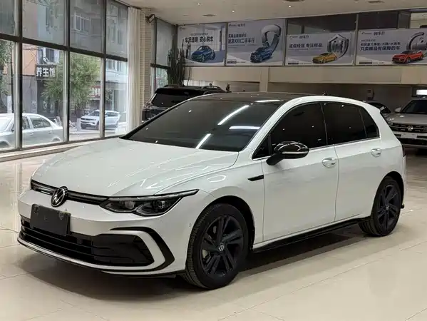 Volkswagen Golf 2022