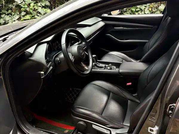 Mazda 3 Axela 2020
