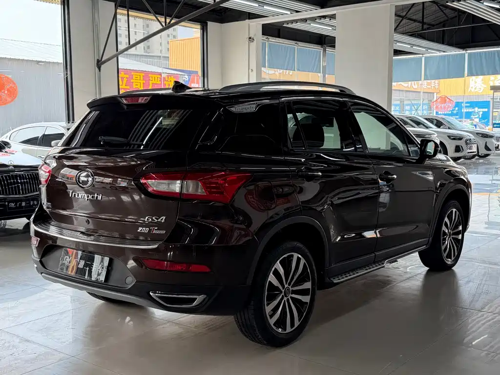 GAC Trumpchi GS4 2016 — фото 4