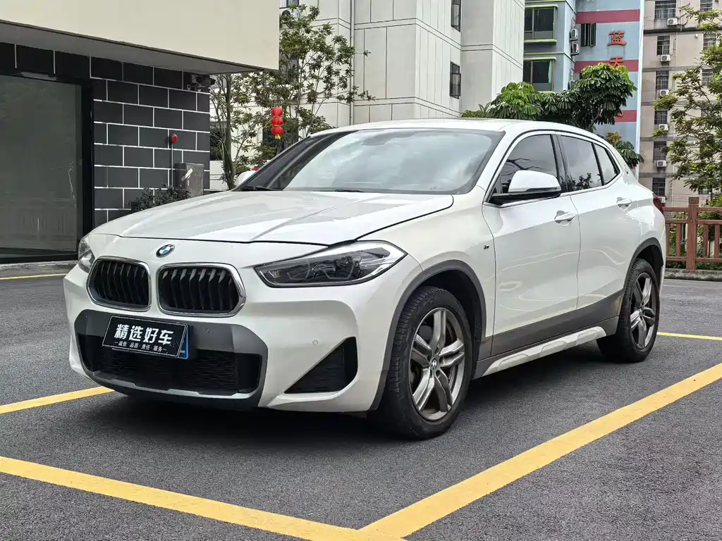 BMW X2 2021 — фото 1