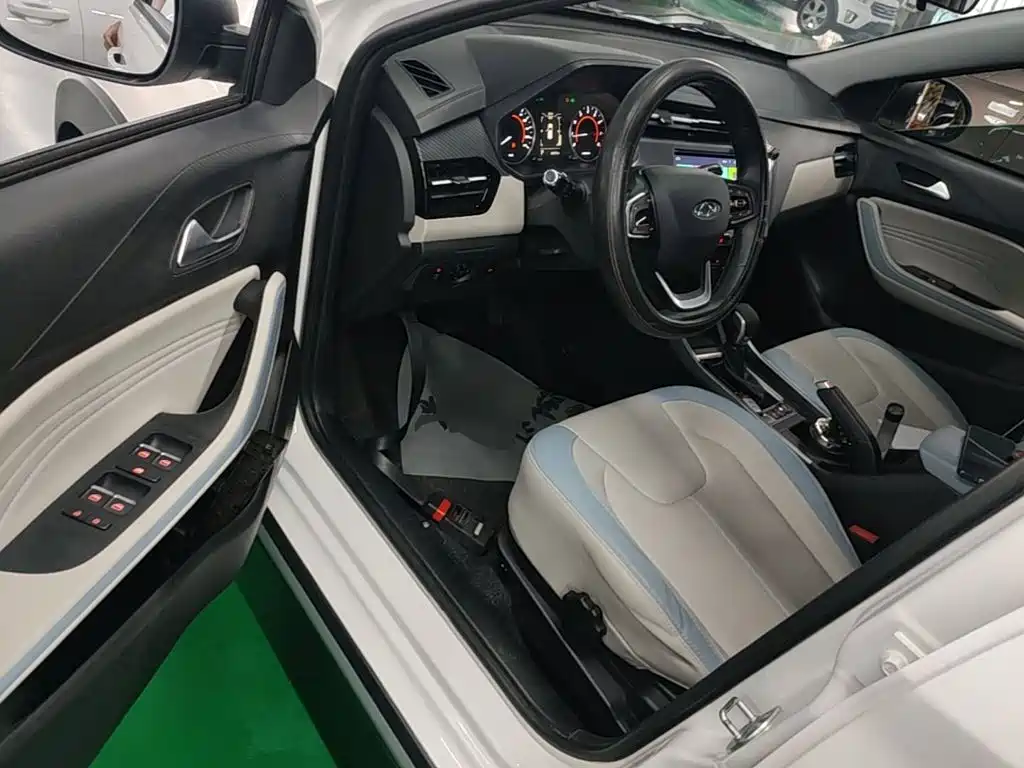 Chery Tiggo 3x 2023 — фото 16
