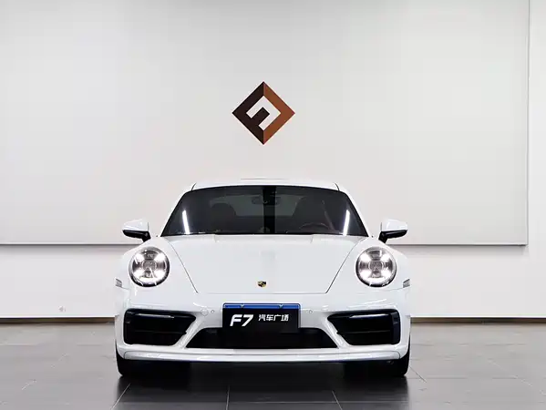 Porsche 911 2021