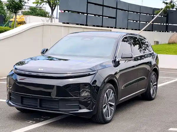 Li Auto L6 2024