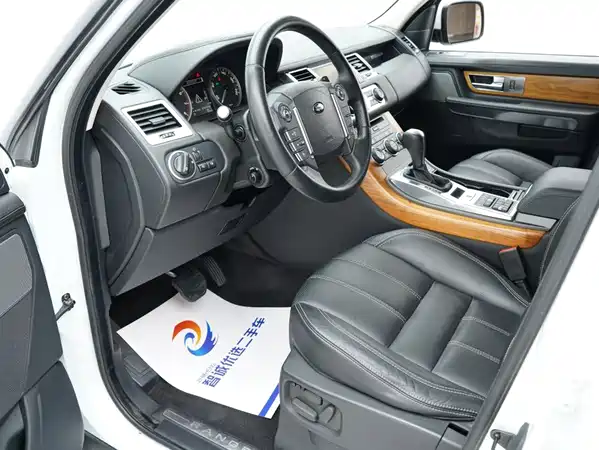 Land Rover Range Rover Sport 2012