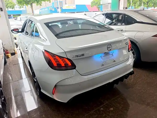 MG5 2022