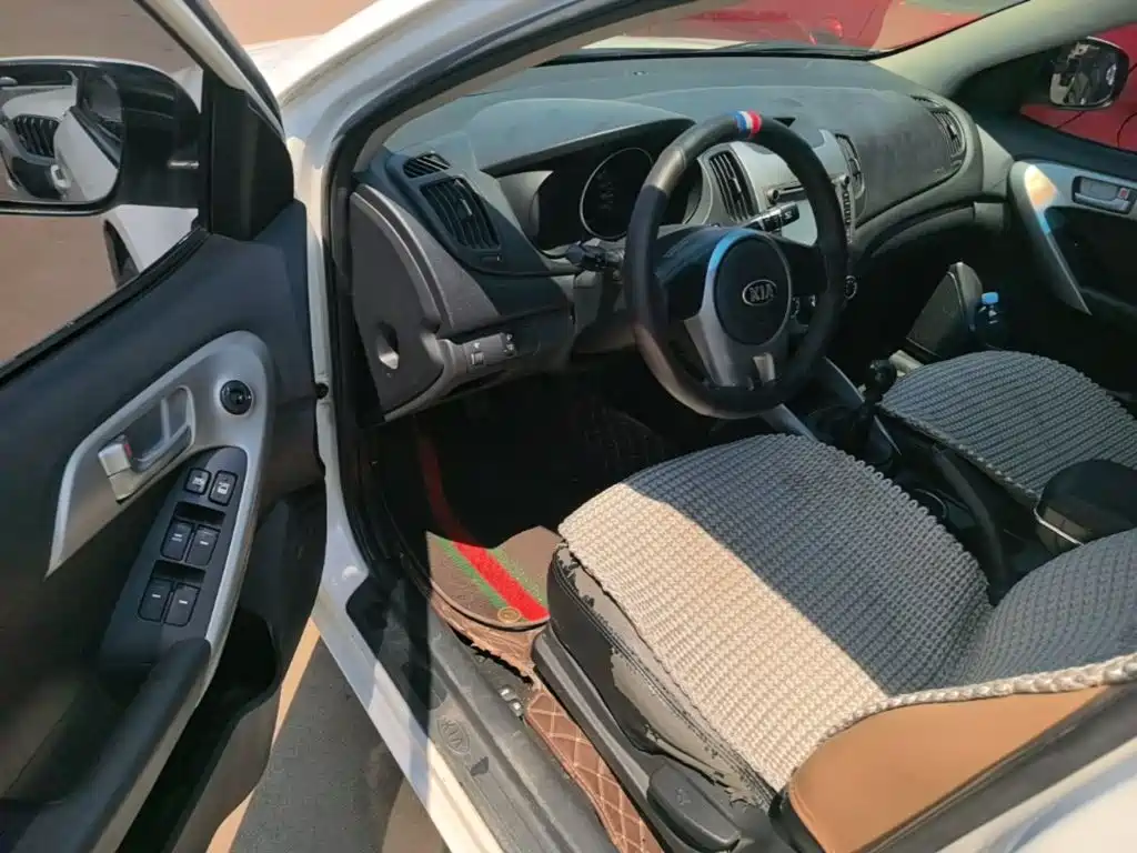 Kia Forte 2015 — фото 16
