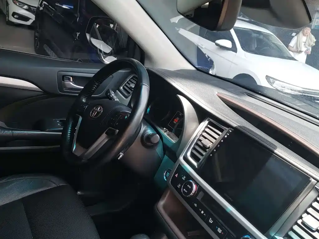 Toyota Highlander 2020