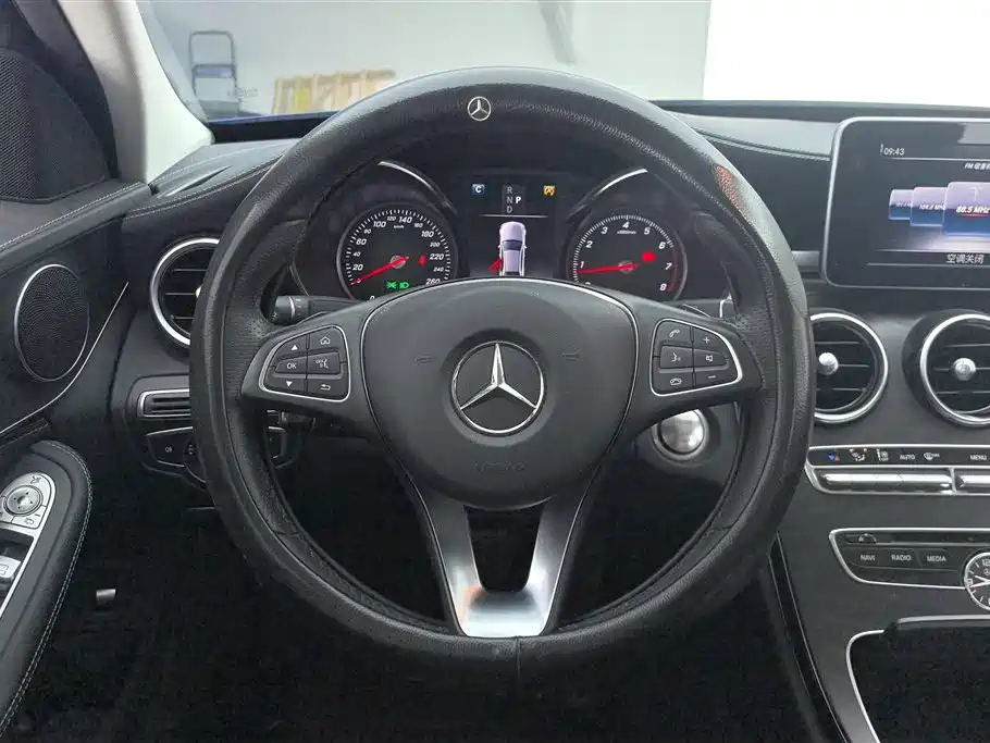Mercedes-Benz C-Class 2017 — фото 15