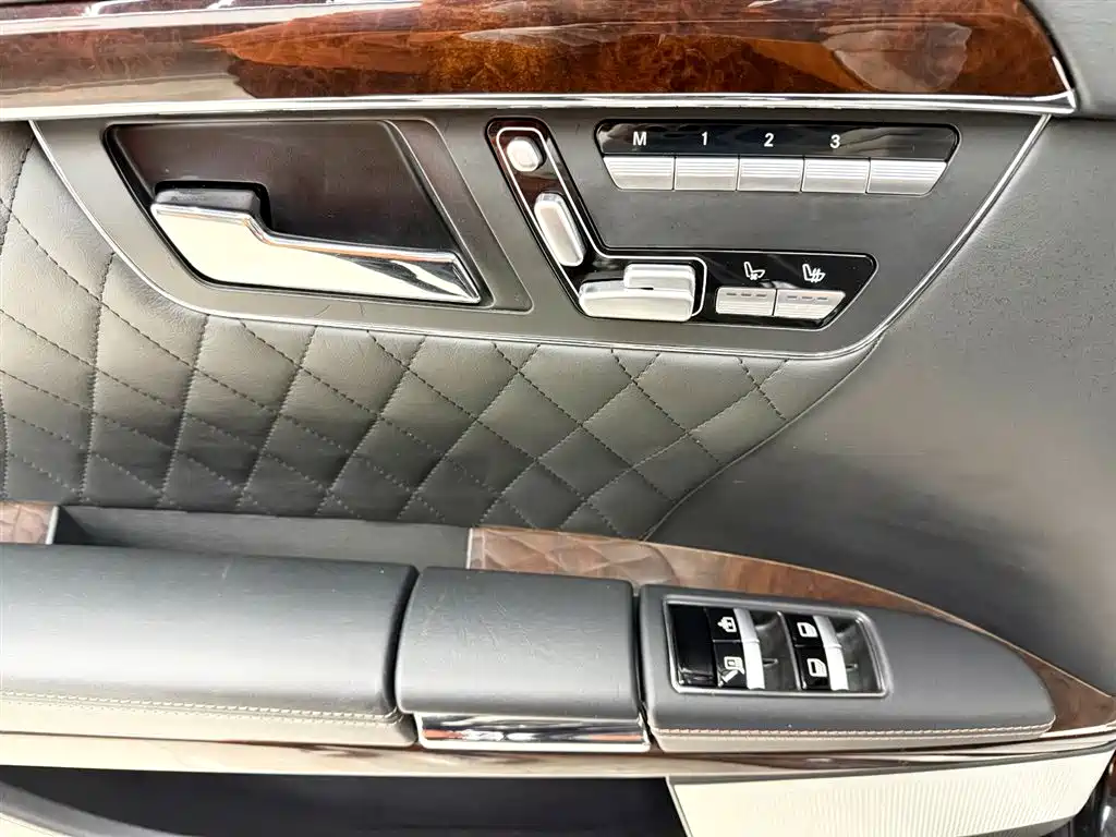 Mercedes-Benz S-Class AMG 2014 — фото 18