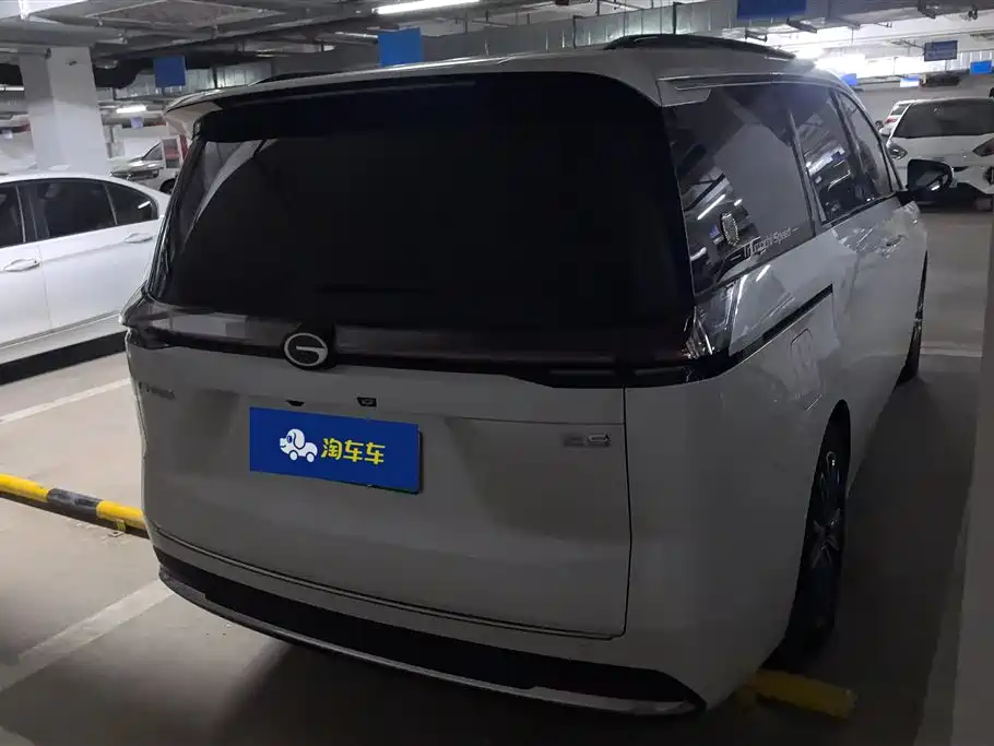 GAC Motor E8 PHEV 2024 — фото 3