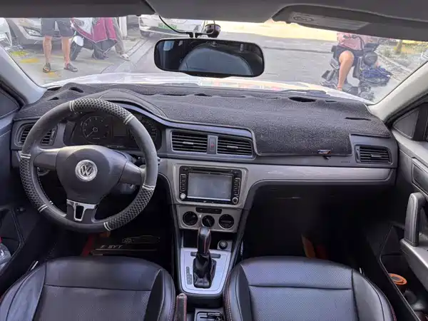 Volkswagen Lavida 2016