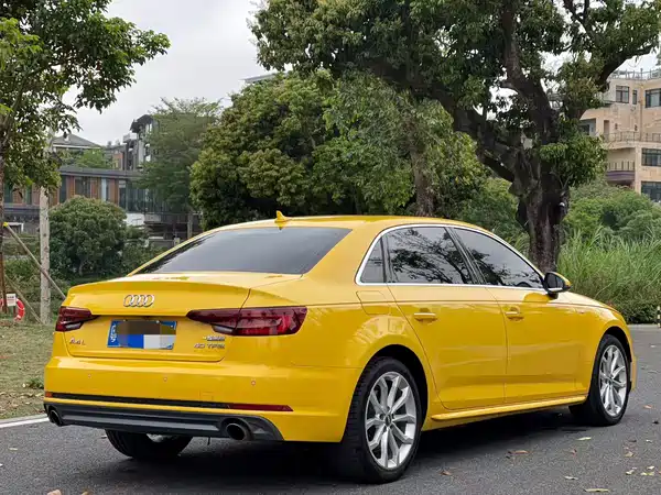 Audi A4L 2018