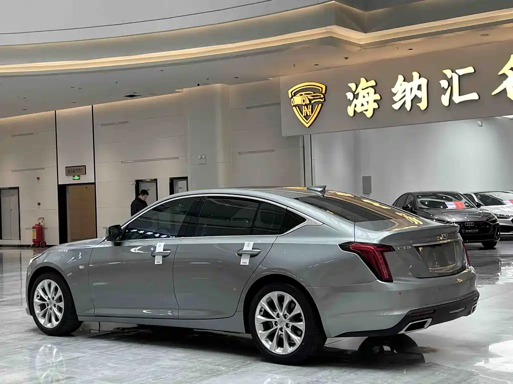 Cadillac CT5 2023 — фото 3
