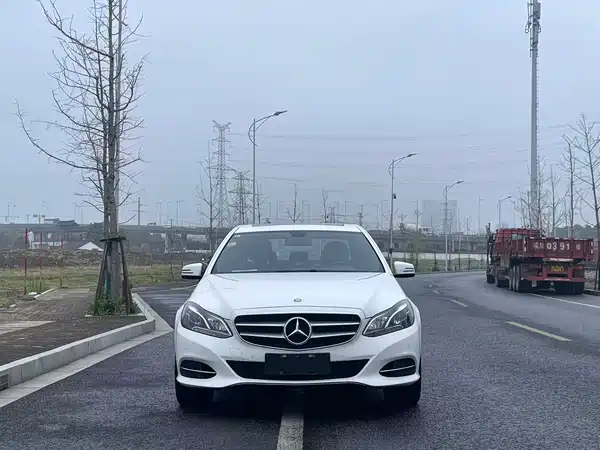 Mercedes-Benz E-Class 2015