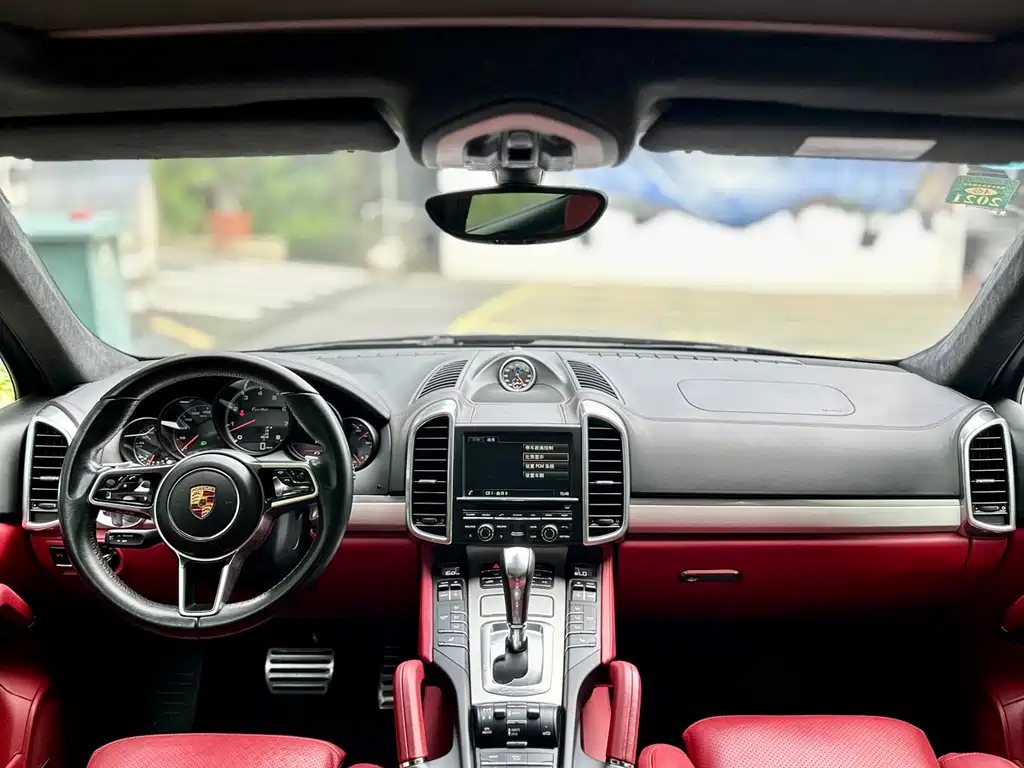Porsche Cayenne 2015 — фото 15