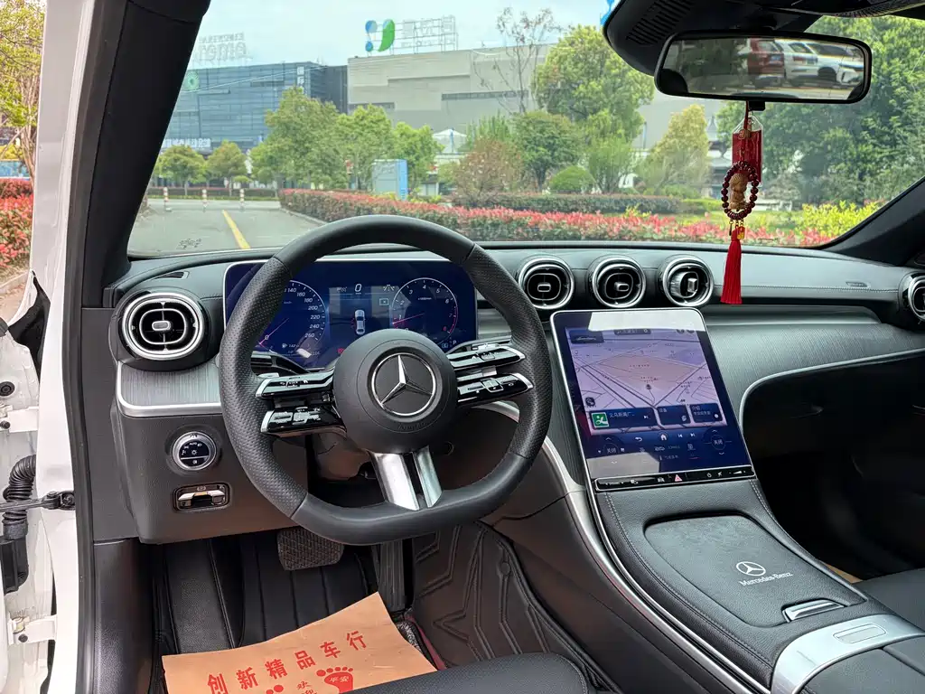Mercedes-Benz C-Class 2023 — фото 10