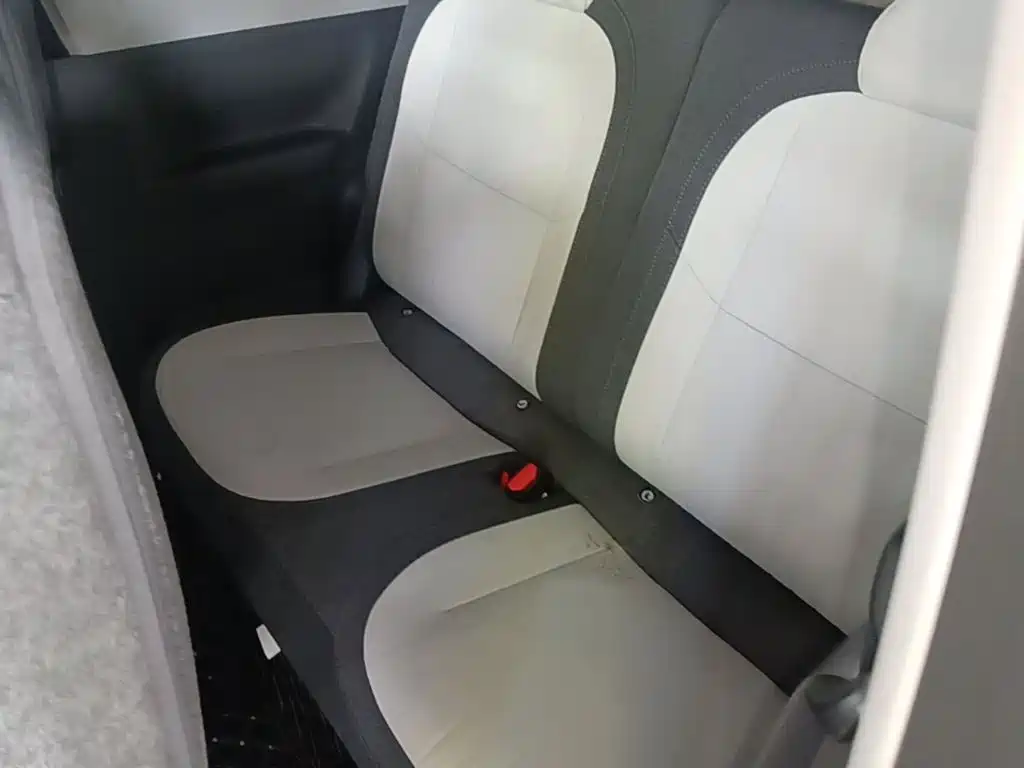 Geely Galaxy Panda 2025 — фото 17