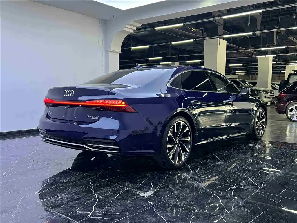 Audi A7L 2022 — фото 24