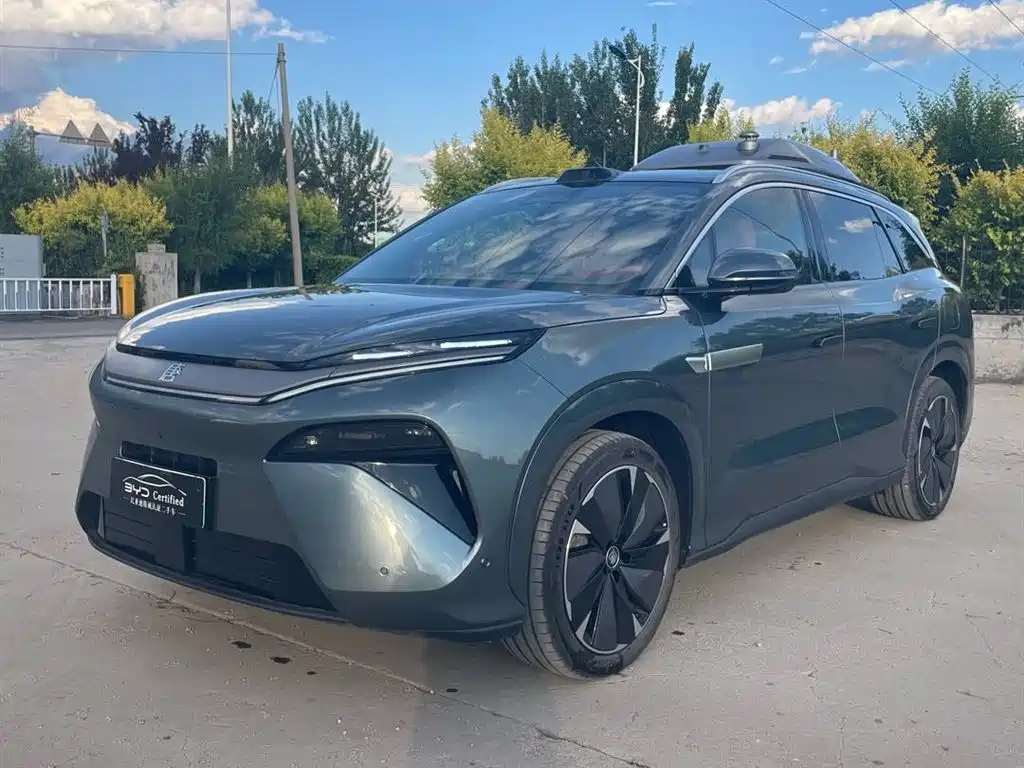 BYD Tang L 2025