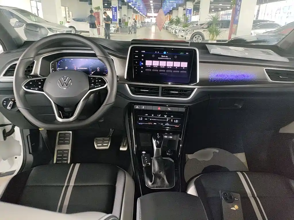 Volkswagen T-Roc 2025 — фото 10