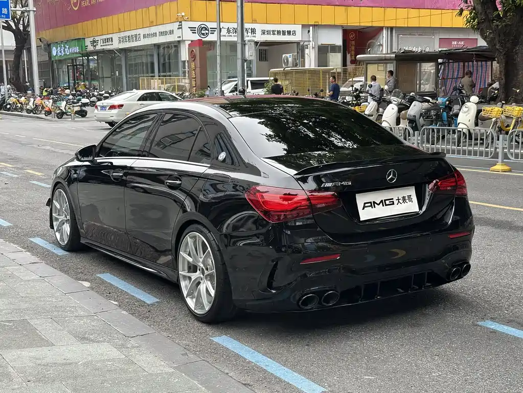 Mercedes-Benz A-Class AMG 2025 — фото 13