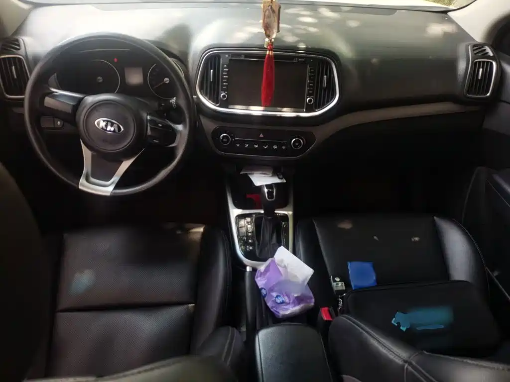 Kia KX3 2016 — фото 13