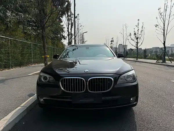 BMW 7 Series 2011