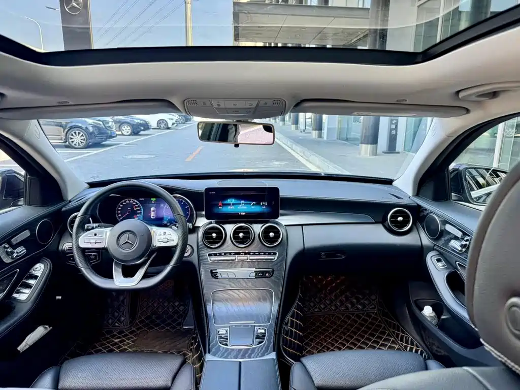 Mercedes-Benz C-Class 2020