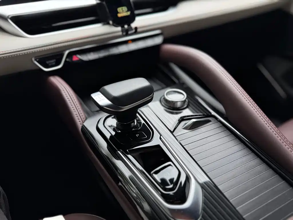 Geely Xingyue L 2022 — фото 14