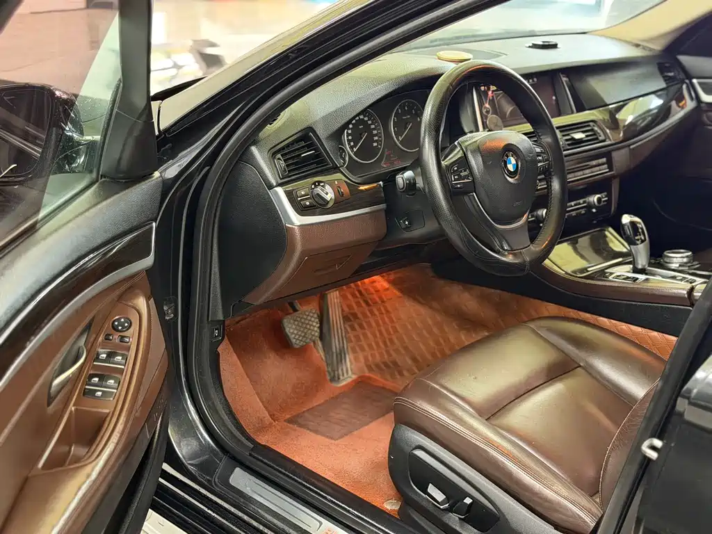 BMW 5 Series 2015 — фото 4