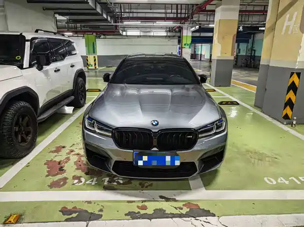 BMW M5 2021