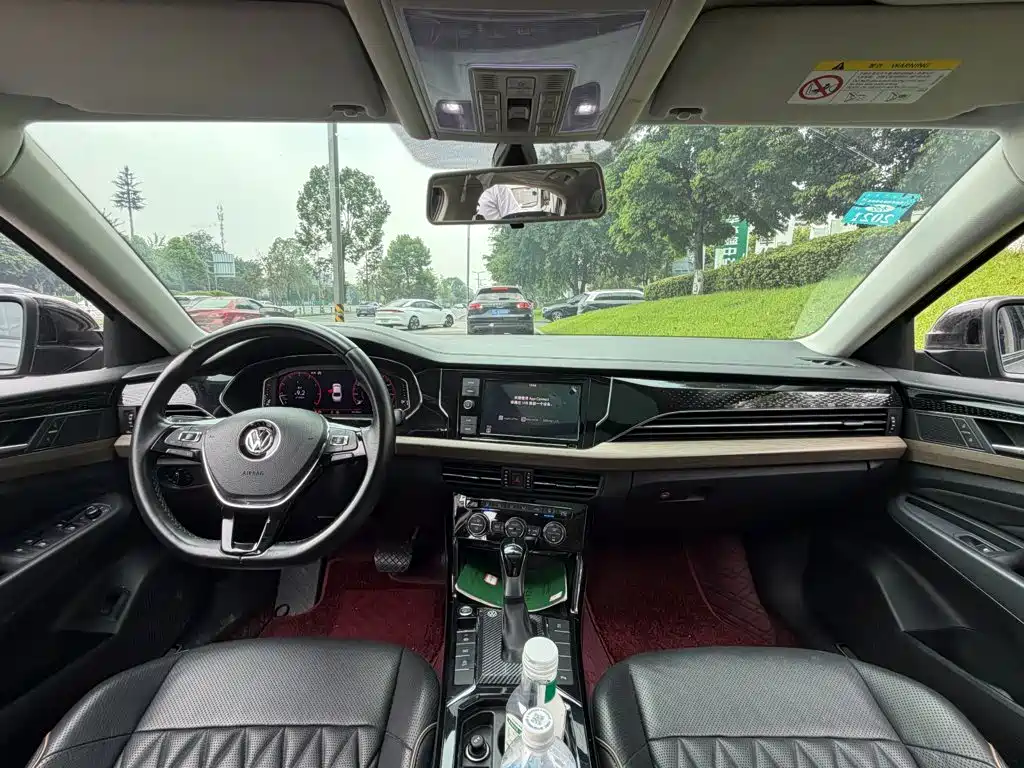 Volkswagen Passat 2019 — фото 13