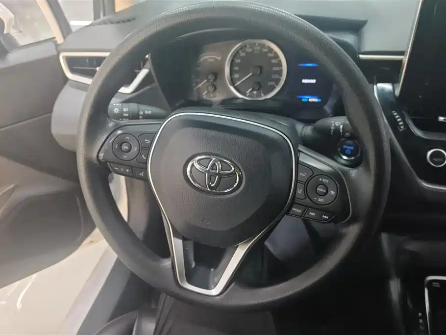 Toyota Corolla 2022 — фото 15