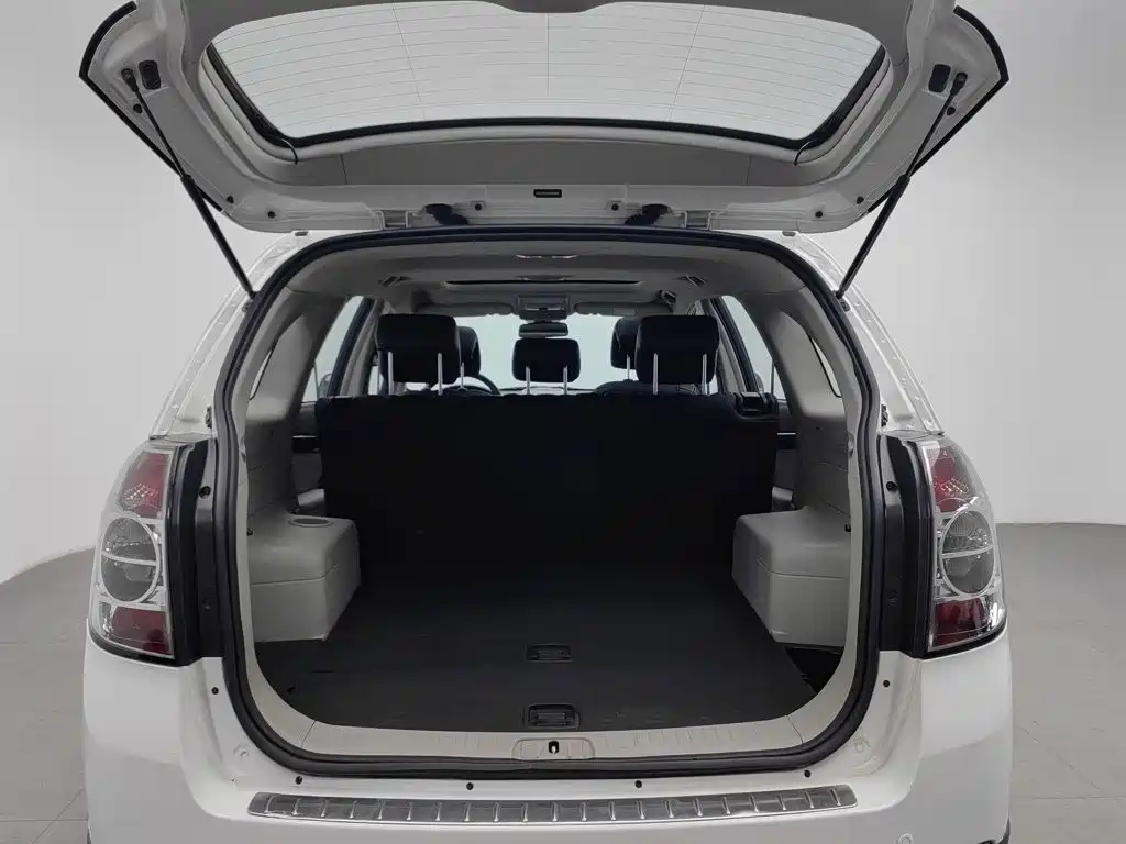 Chevrolet Captiva 2015 — фото 16