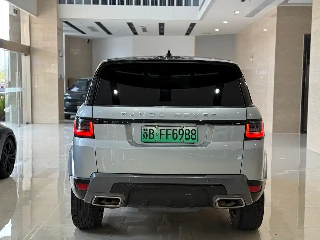 Land Rover Sport PHEV 2021 — фото 17