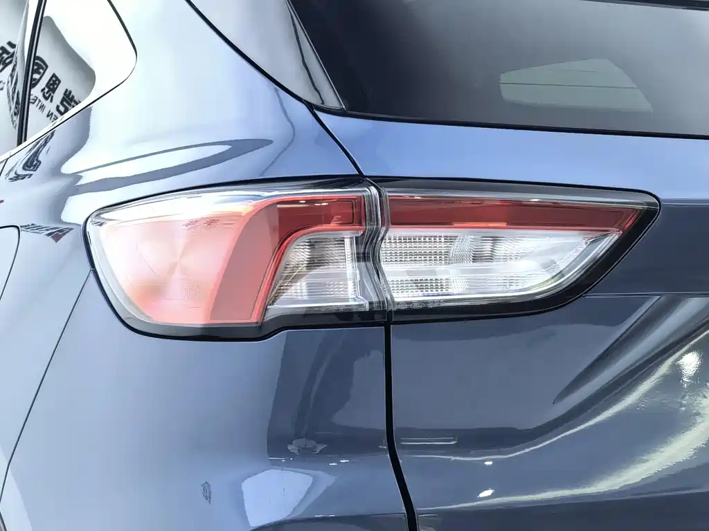Ford Edge 2021 — фото 23