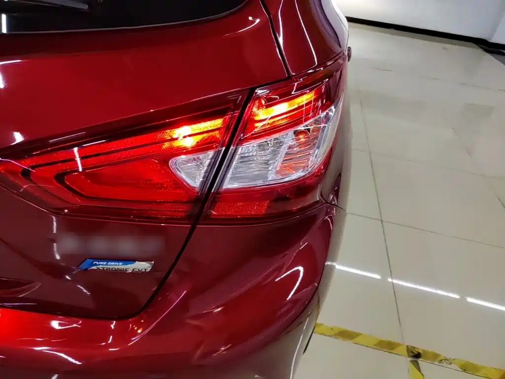 Nissan Tiida 2019 — фото 8