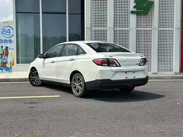 Venucia D60 2019