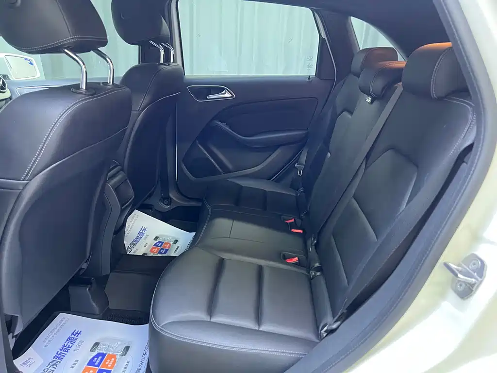Mercedes-Benz B-Class 2018 — фото 17