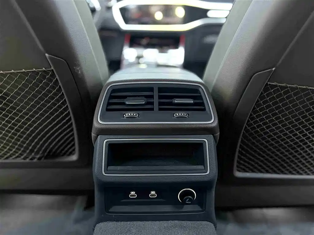 Audi A7L 2022 — фото 16