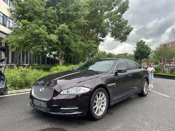 Jaguar XJ 2013