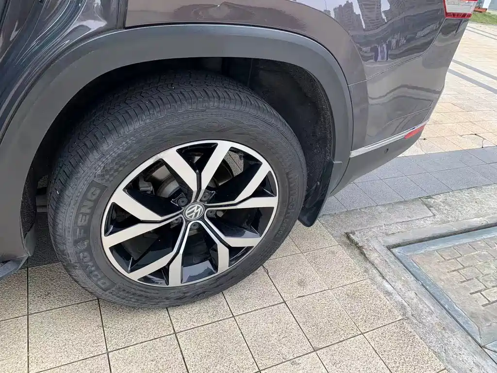 Volkswagen Teramont 2017 — фото 15