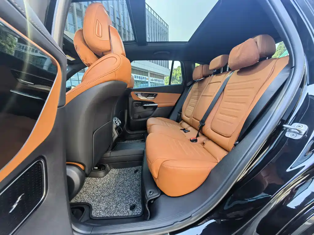 Mercedes-Benz GLC 2025 — фото 12